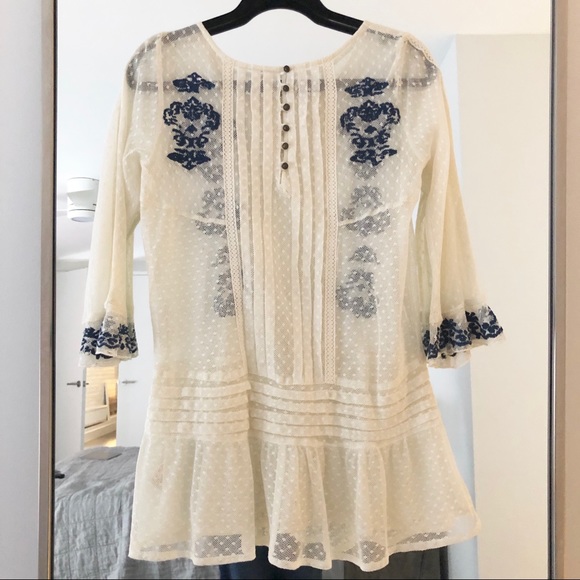 Embroidered lace tunic, in like-new condition! - Picture 2 of 5